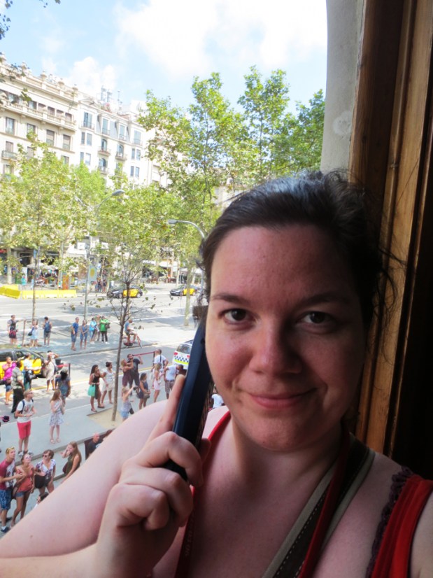 Yo mama, Audioguide... Yo mama so swirley, she resembles the Wave of Woman's Breast... Creationally.