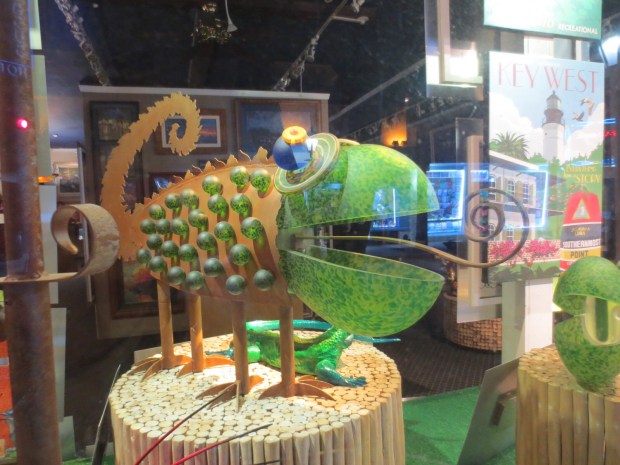 This would look great on our dining room table...