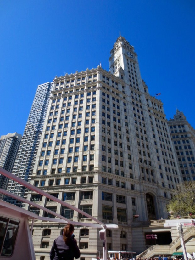 And from here on out there's gonna be a ton of pictures of buildings with no desrciption.. because I suck at knowing things, I just like the pretties...